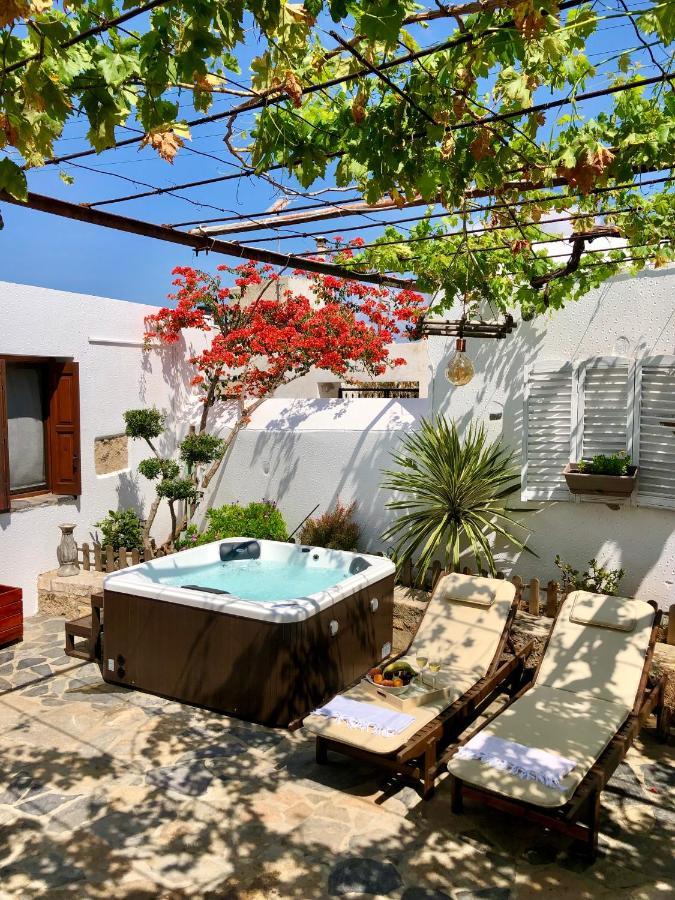 Avli Traditional Home With Private Jacuzzi Hersónissos Extérieur photo
