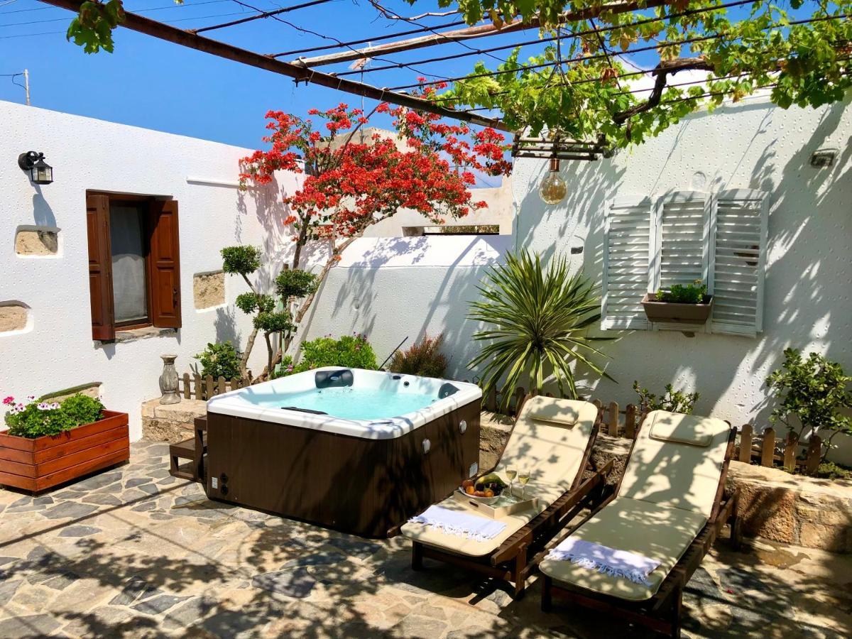Avli Traditional Home With Private Jacuzzi Hersónissos Extérieur photo